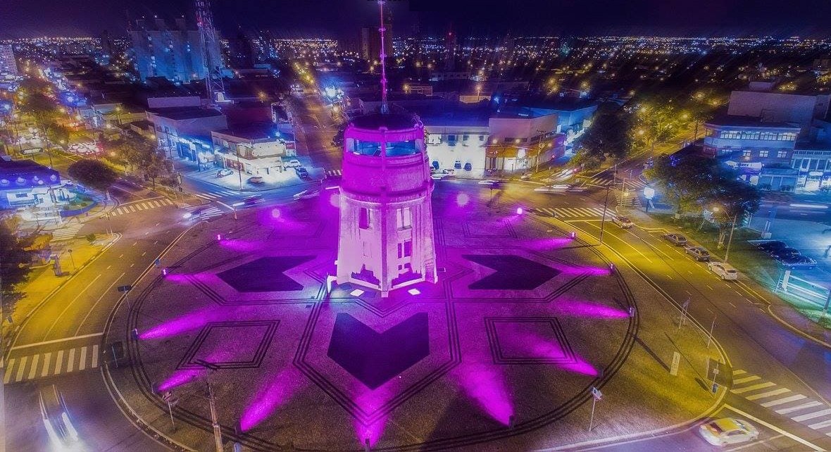 Torre do Castelo de Campinas, mirante histórico com vista da cidade — City Tour CHM Transportes