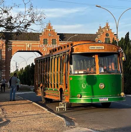 Bonde das Flores, passeio turístico por Holambra — City Tour CHM Transportes